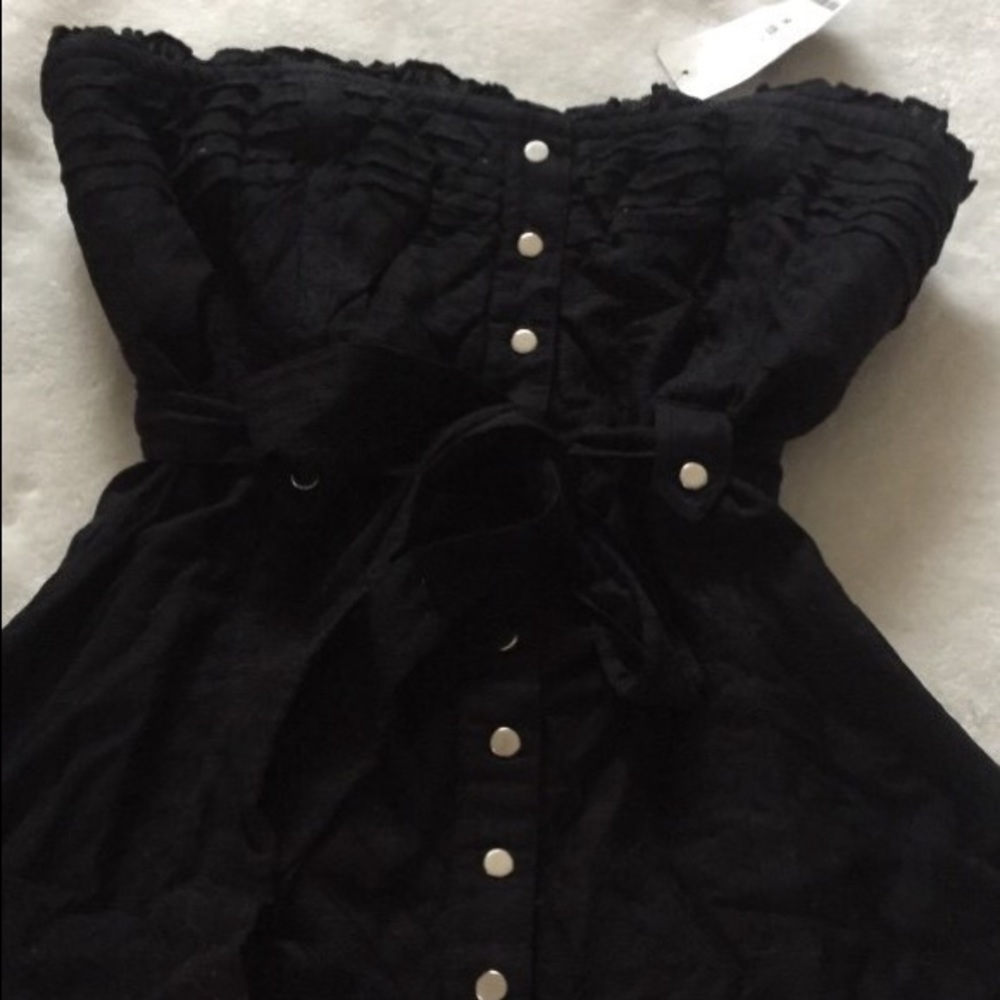 Bebe 2 strapless top